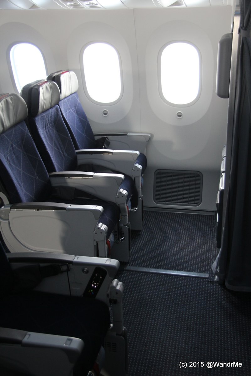 Where To Sit On The American Airlines 787 Dreamliner Wandering