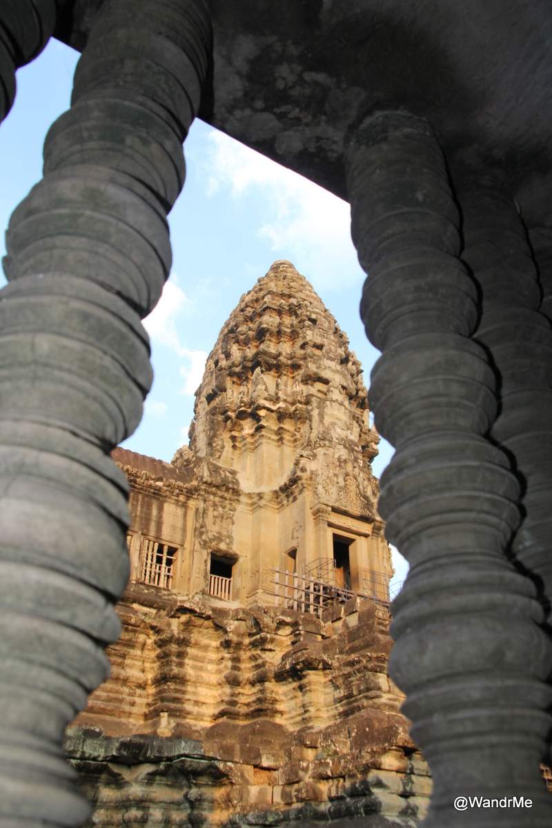 Some of the details of the temple area atop Angkor Wat's main building : The incredible photo capturing a stunning view. The tones are just striking and mix perfectly. The composition is fantastic, with the details are also very sharp.