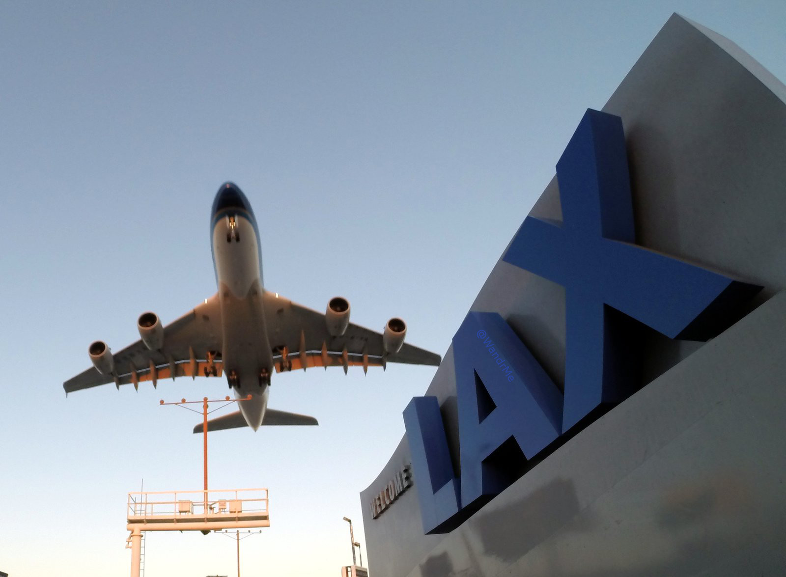 A China Southern A380 landing on 24R, right over the welcome sign on Sepulveda.